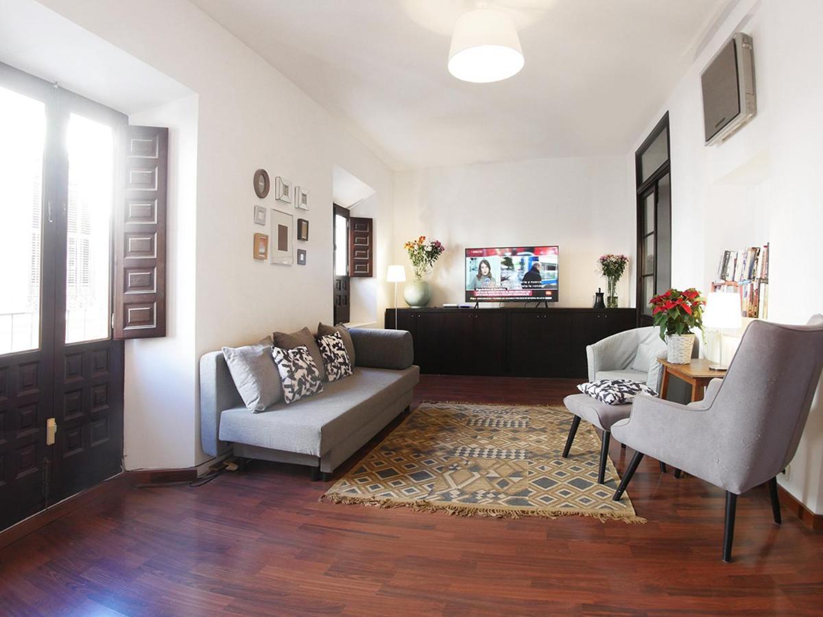 Vip House Rentals, Entire Apartment In Malaga Old Town エクステリア 写真